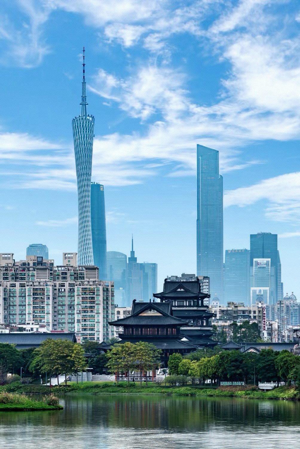 广东之声，播音稿精选集